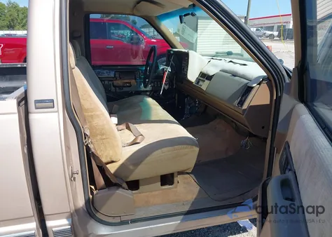 1992 Chevrolet Gmt-400 C1500 из США, поврежденный, VIN 1GCDC14Z8NZ171816